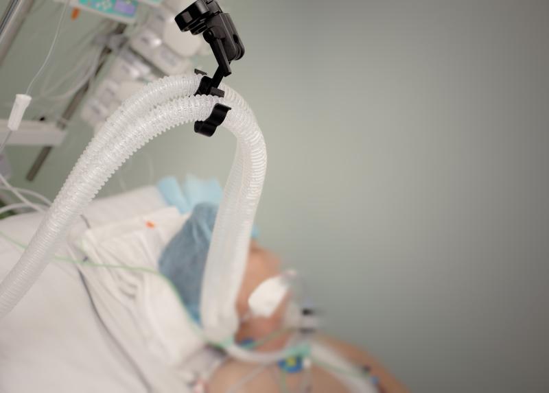 One-time ceftriaxone cuts ventilator-associated pneumonia risk