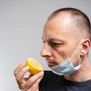 Repurposing a broad-spectrum antiviral drug may help treat asymptomatic, mild COVID-19