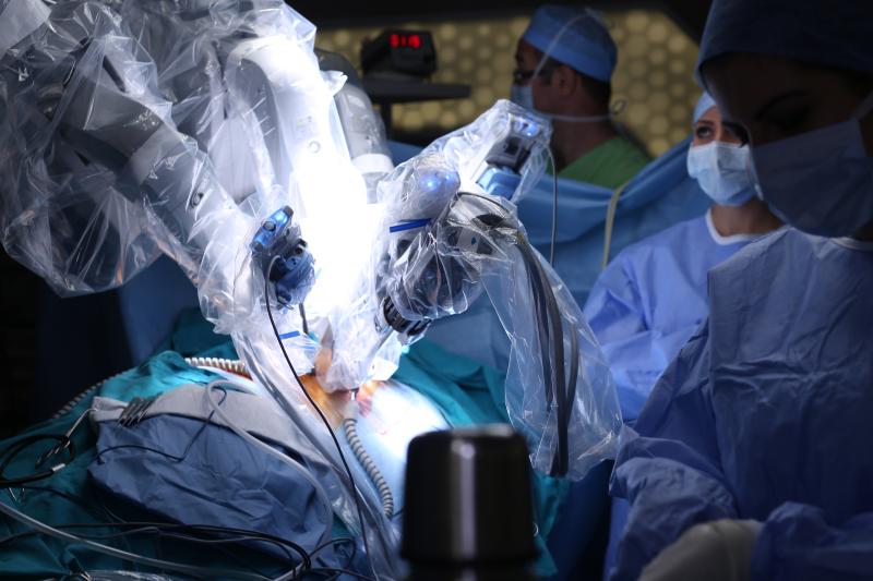 Conversion from robotic partial to radical nephrectomy driven by anatomic, oncologic complexity
