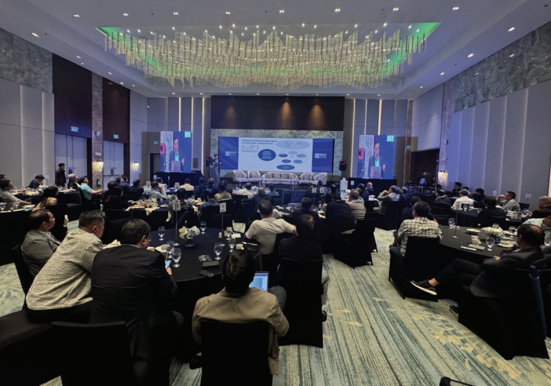 Figure 1. Urologists listen to one of the speakers of the symposium as they discuss a redefined TRT approach